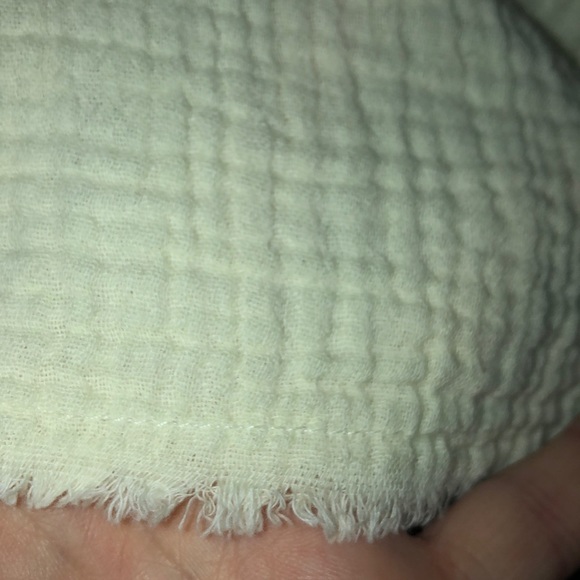 Socialite Ruffle off the Shoulder Top, Size Med - Picture 7 of 7